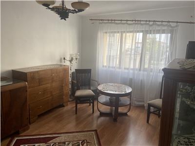 Apartament 2 camere, zona ultracentrala Piata Moldovei , et 1/4, centrala termica