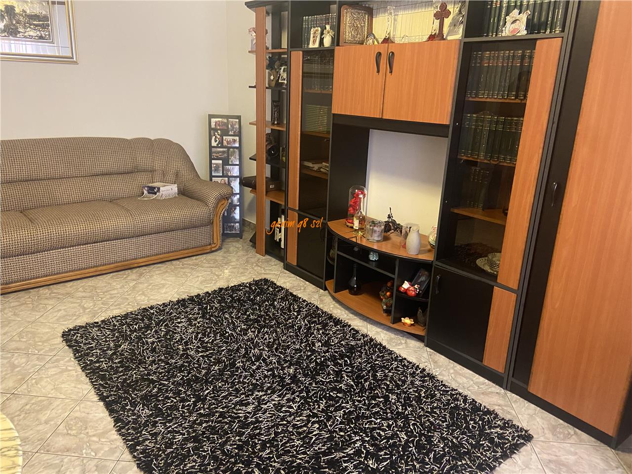 Apartament 4 camere , zona centrala -2 Stejari , decomandat , imbunatatit , mobilat