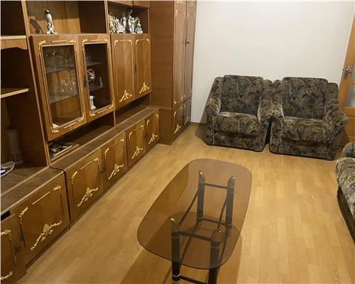 Apartament 3 camere , zona cartier Sud , 52 mp , decomandat ,mobilat