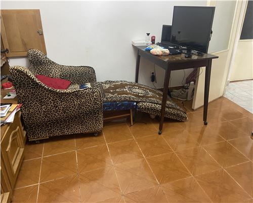 Apartament 3 camere , zona cartier Sud , decomandat, 54 mp