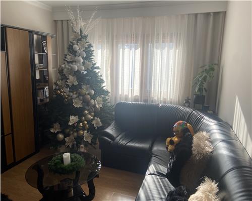Apartament 2 camere , zona ultracentrala - Piata Moldovei , decomandat et 3/4 , imbunatatit , liber , mobilat