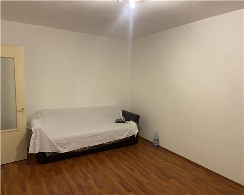 Apartament 2 camere , strada Bucegi - Policlinica nr 2 , 56 mp , balcon si logie