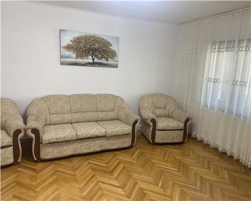 Apartament 3 camere , zona supermarket Lidl (fosta Autogara ) , et 1/3 , decopmandat , 83 mp , partial mobilat , renovat , liber