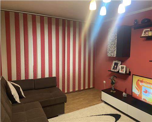 Apartament 2 camere , zona centrala Sala Polivalenta , et 3/8 , decomandat  , 60 mp ,imbunatatit