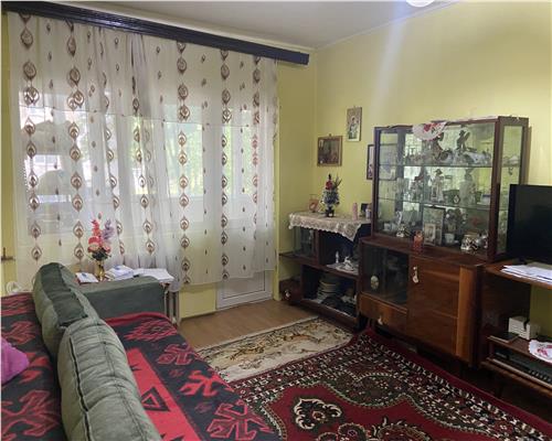 Apartament 2 camere , cartier Gara , et 1/4 , curat , liber ,mobilat