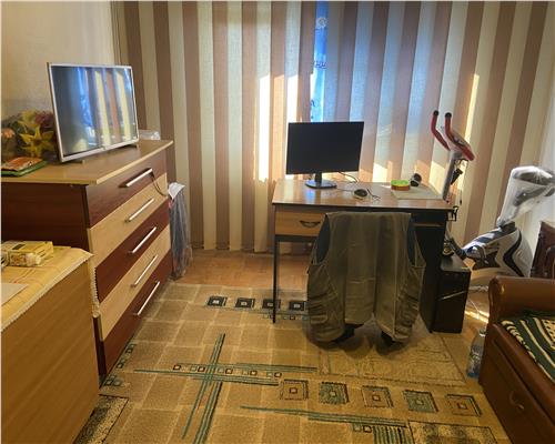 Apartamen 3 camere , cartier Sud 70 mp , decomandat