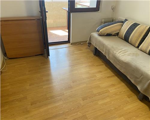 Garsoniera moderna de vanzare in Focsani ,zona ultracentrala , 43 mp, mobilata si utilatap ,