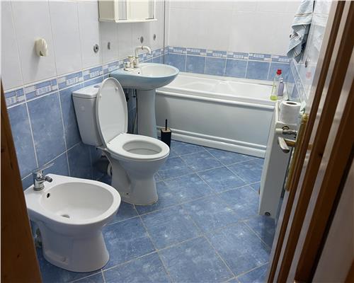 Apartament 2 camere ,56 mp, zona str Mare a Unirii , renovat complet , mobilat si utilat