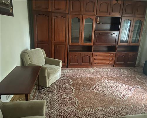 Apartament 3 camere , zona supermarket Lidl (fosta Autogara)et 1 din 3 , 81 mp , 2 balcoane , mobilat