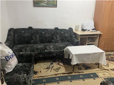 Apartament 3 camere , zona Spitalul Judetean , parter , 67 mp , centrala termica proprie