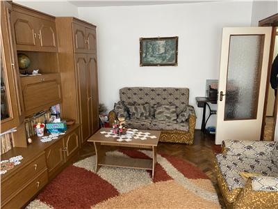 Apartament 2 camere , zona ultacentrala - 2 Stejari , et 2/4 , decomandat 56 mp , centrala termica individuala