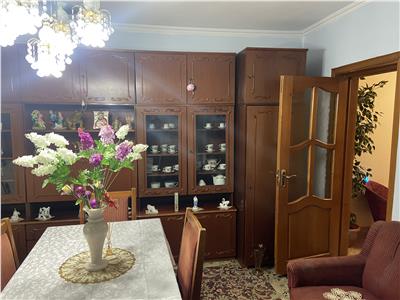 Apartament 4 camere , zona Primarie Focsani, decomandat , 97 mp