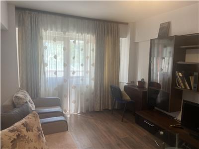 Apartament 3 camere , zona Scoala nr 10 - b-dul Unirii, decomandat , renovat , mobilat