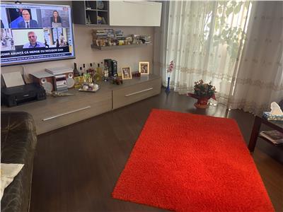Apartament 3 camere , zona centrala - Unitatea de pompieri , et 3/4 , renovat , mobilat complet