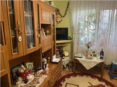 Apartament 3 camere , cartier Sud , decomandat , et 1/4 , mobilat